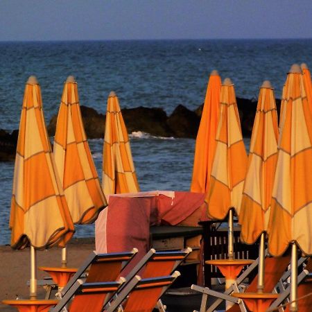 B&B Nonna Lilla Montesilvano Bagian luar foto